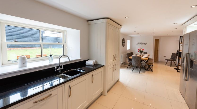 Photo of 4 Bed in Northrepps