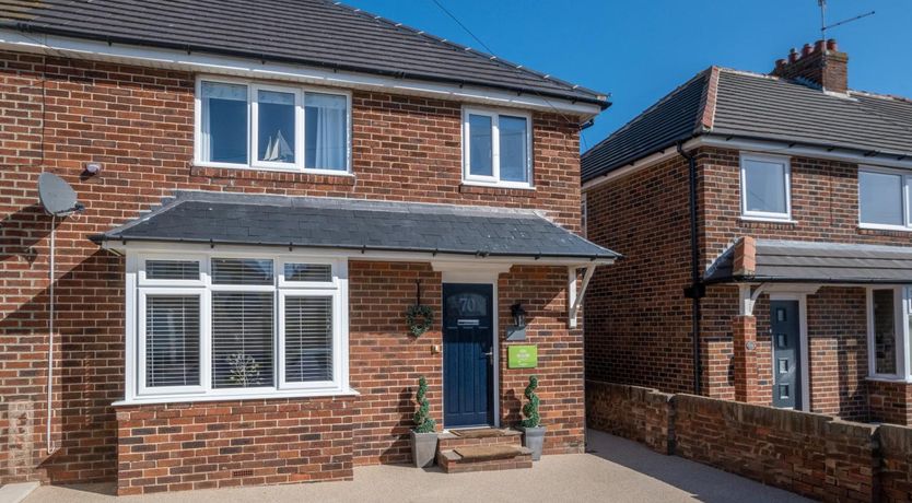 Photo of 3 Bed in Whitby