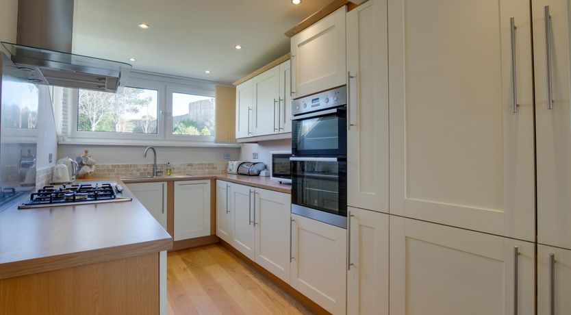 Photo of 3 Bed in Y Felinheli