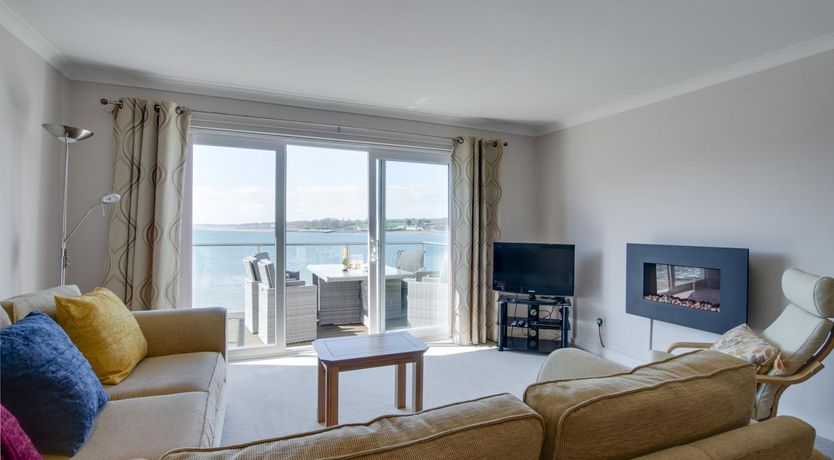 Photo of 3 Bed in Y Felinheli