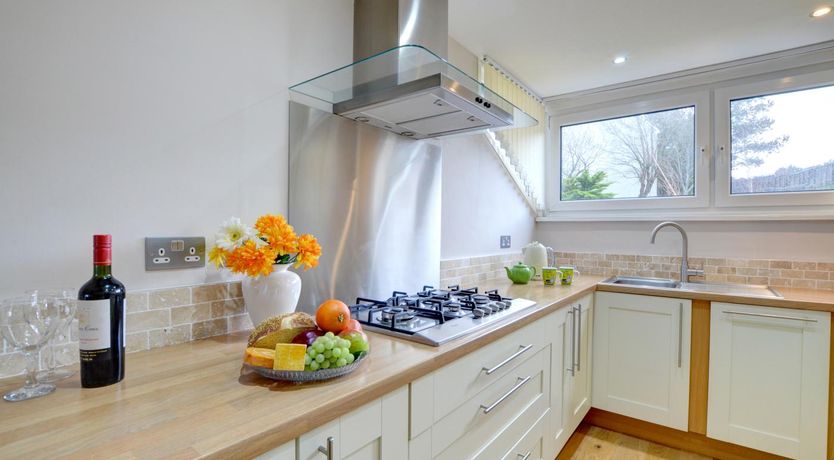 Photo of 3 Bed in Y Felinheli