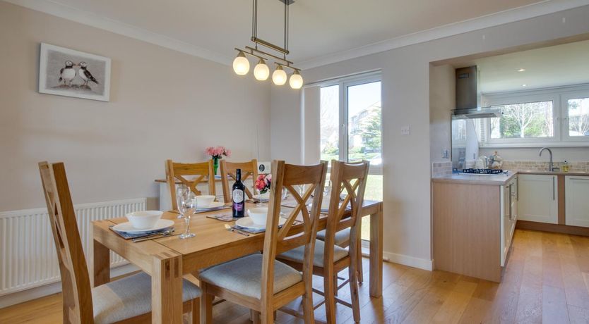 Photo of 3 Bed in Y Felinheli