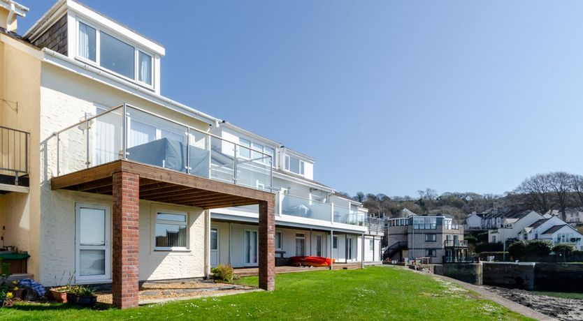 Photo of 3 Bed in Y Felinheli