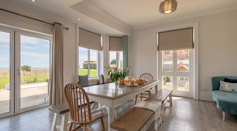 Photo of 8 Bed in Kessingland