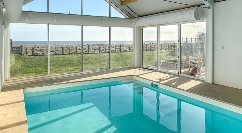 Photo of 8 Bed in Kessingland