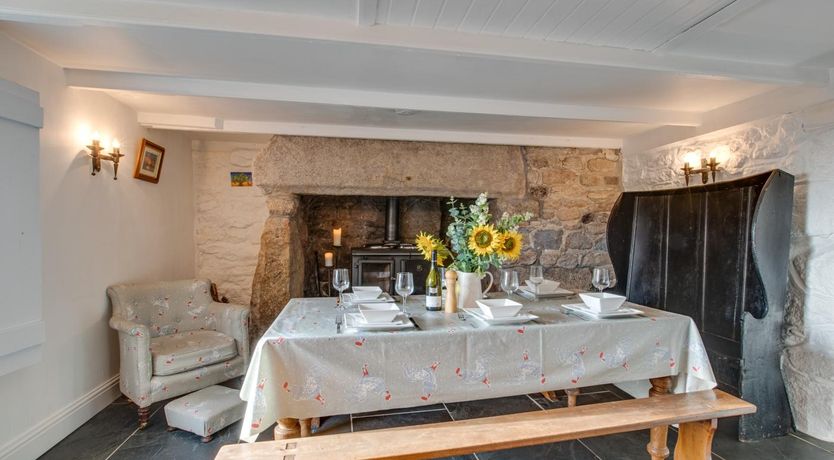 Photo of 3 Bed in St. Just