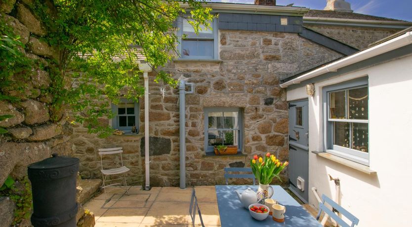 Photo of 3 Bed in St. Just