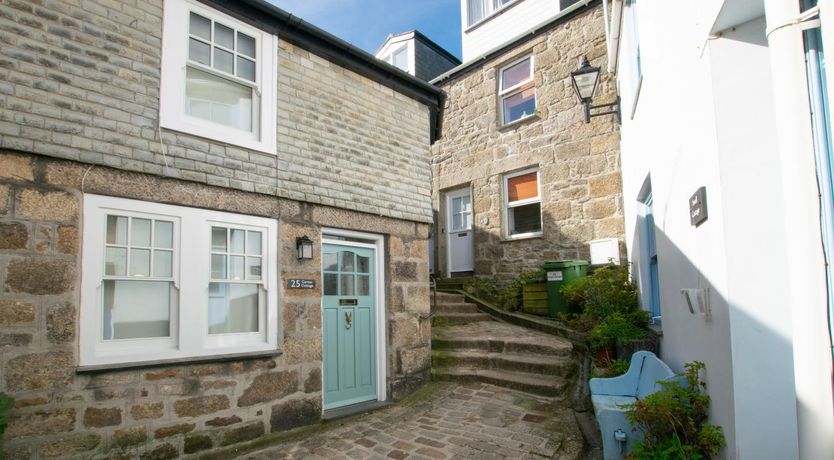 Photo of 3 Bed in St Ives