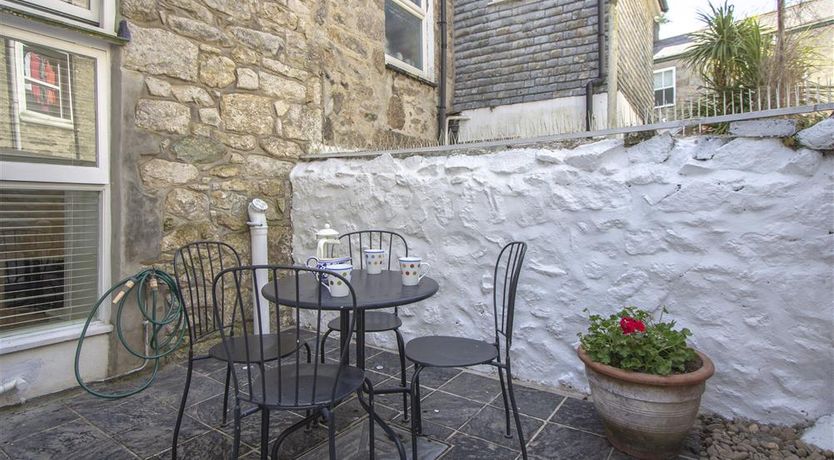 Photo of 2 Bed in St Ives