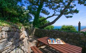 Photo of 3 Bed in Mousehole