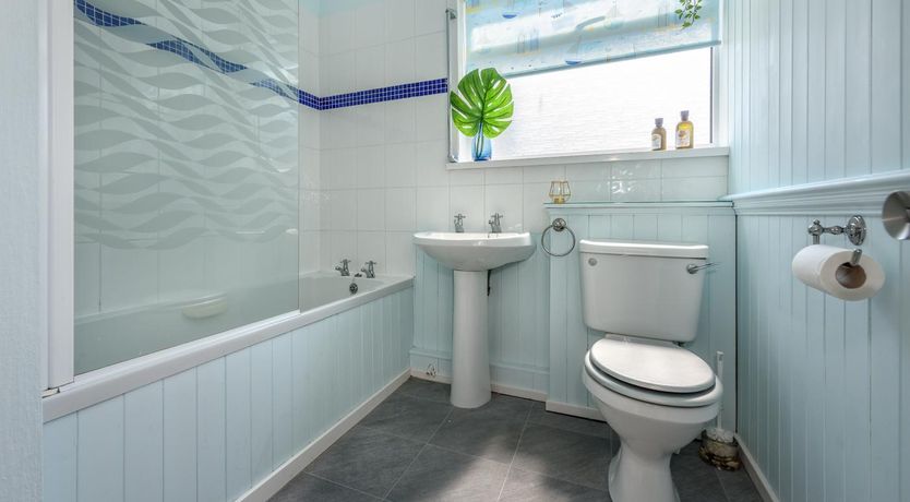 Photo of 2 Bed in Bwlchtocyn