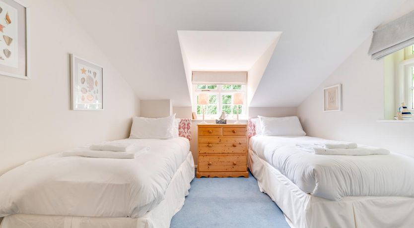 Photo of 3 Bed in Helford