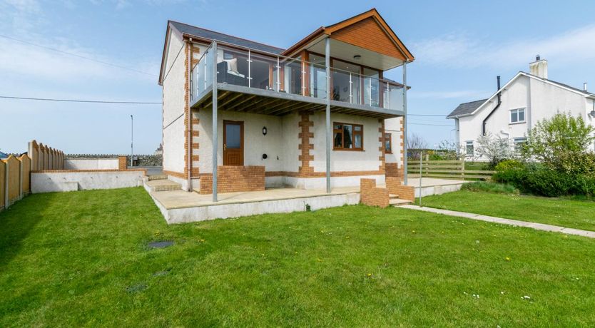 Photo of 4 Bed in Valley