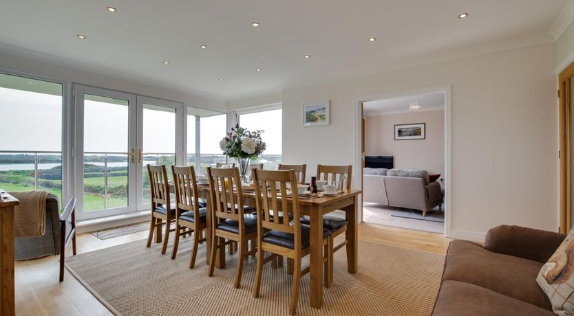 Photo of 4 Bed in Valley