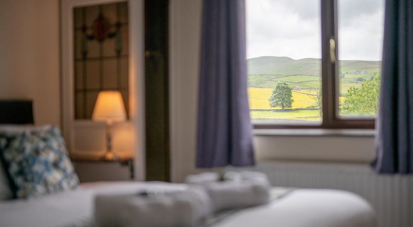 Photo of 4 Bed in Hawes