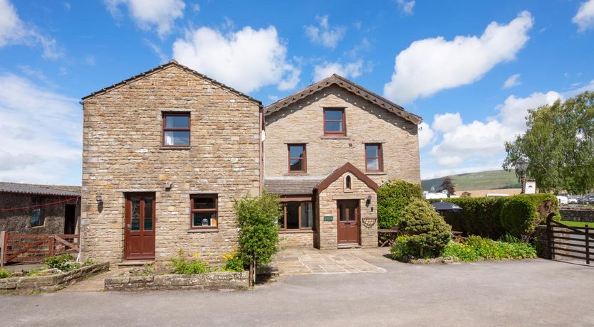 Photo of 4 Bed in Hawes