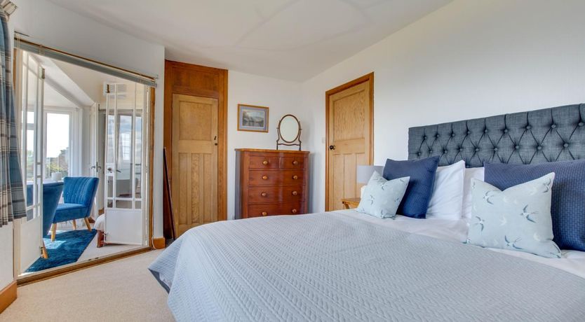 Photo of 2 Bed in St. Margarets Bay