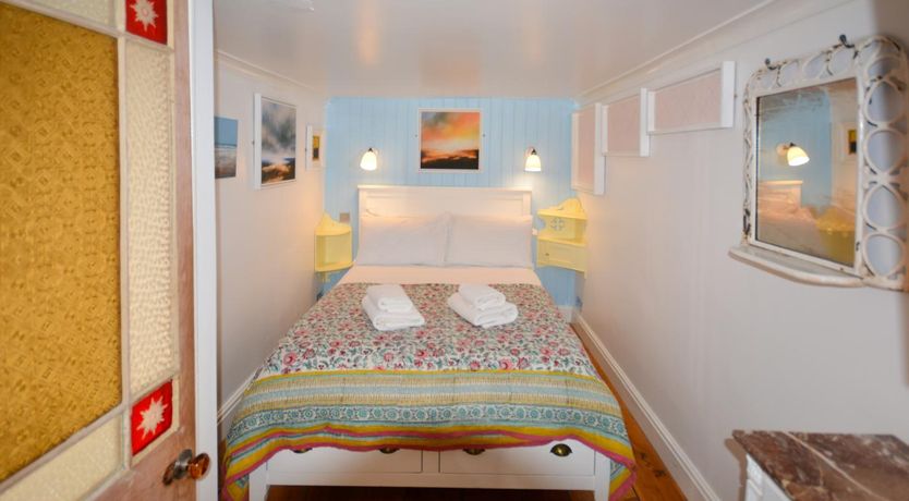 Photo of 3 Bed in St Ives