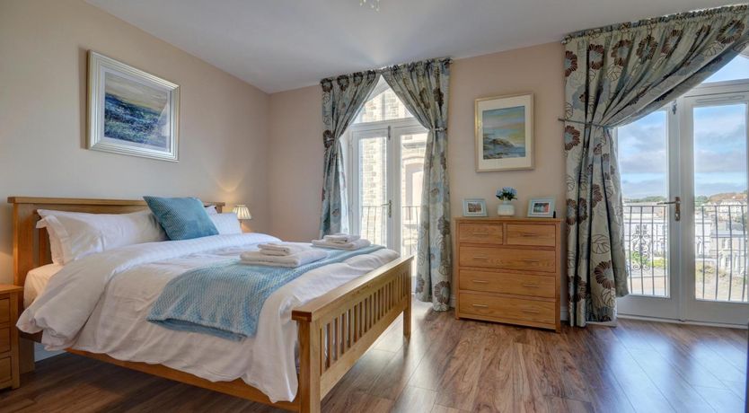 Photo of 2 Bed in Ilfracombe