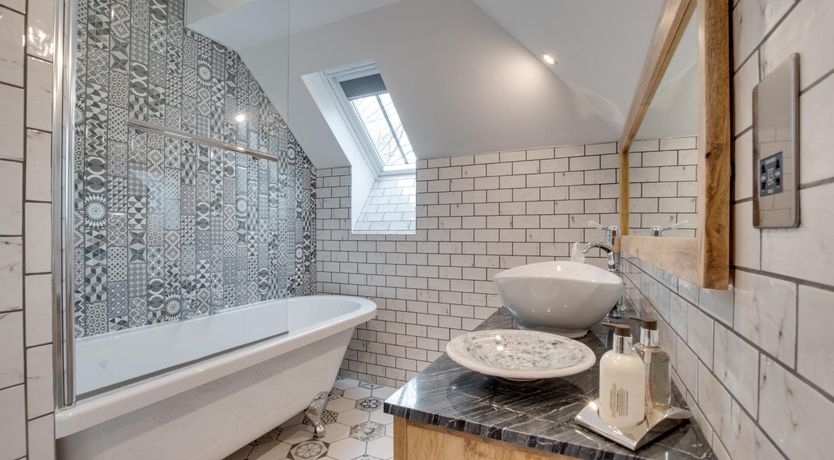 Photo of 2 Bed in Whitby