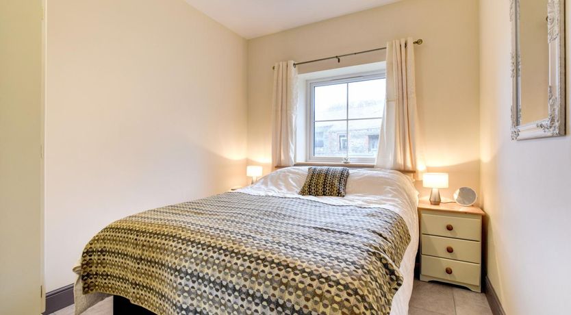 Photo of 2 Bed in Llanon