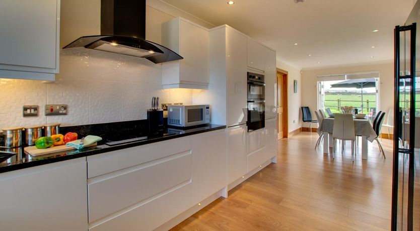 Photo of 4 Bed in Seahouses