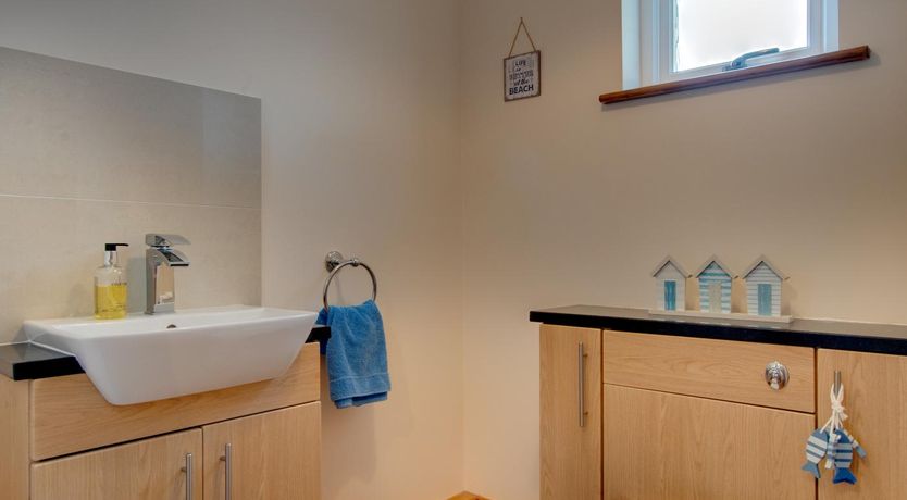 Photo of 4 Bed in Seahouses