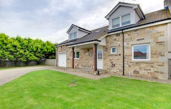 4 Bed in Seahouses Holiday Home