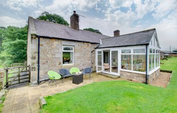 2 Bed in Belford Holiday Home