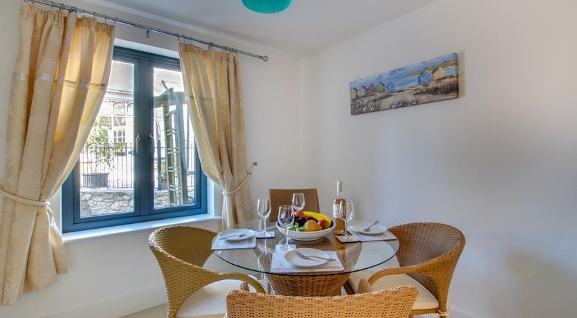 Photo of 2 Bed in Torquay