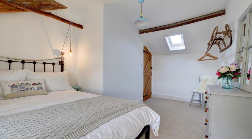Photo of 2 Bed in West Down