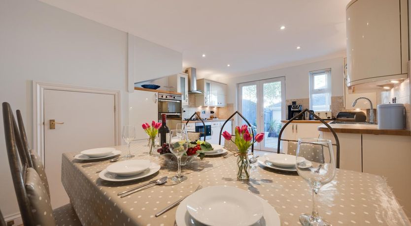 Photo of 3 Bed in Torquay