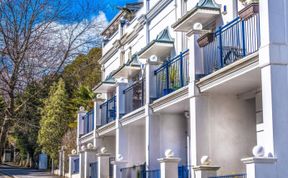 Photo of 3 Bed in Torquay