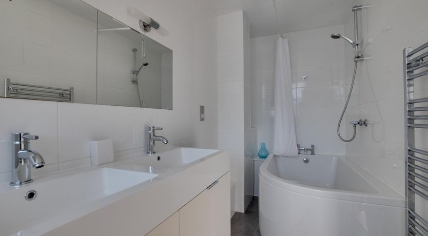 Photo of 2 Bed in St Ives