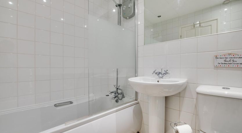Photo of 2 Bed in Newton
