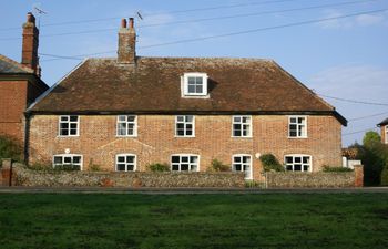 4 Bed in Orford Holiday Home