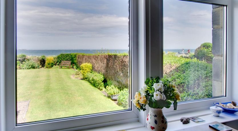 Photo of 4 Bed in Seahouses