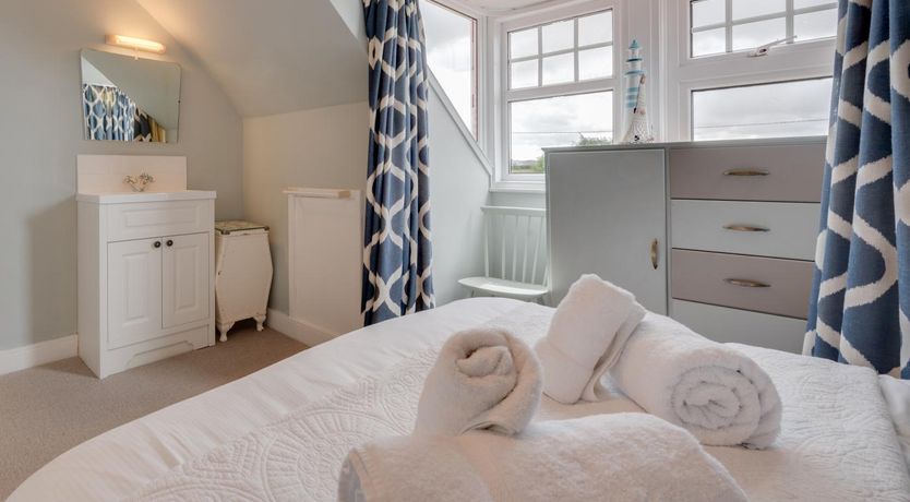 Photo of 4 Bed in Seahouses