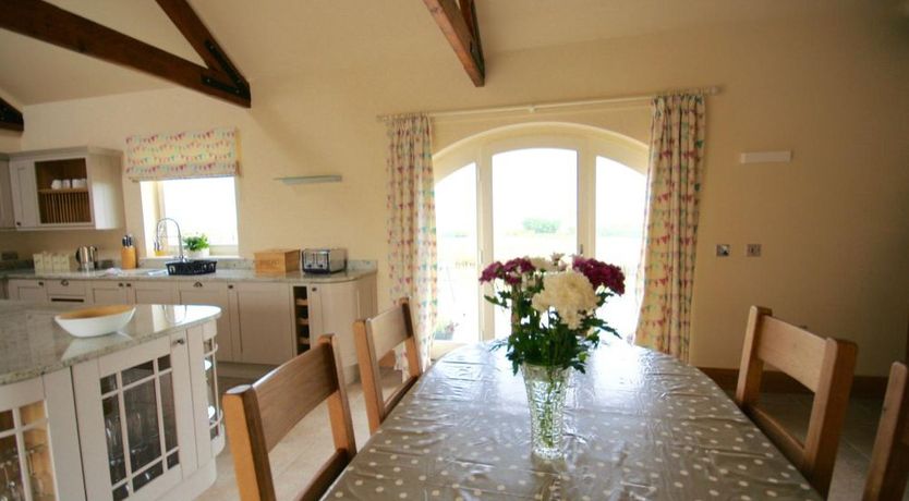 Photo of 4 Bed in Seahouses