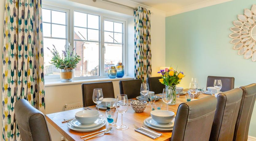 Photo of 4 Bed in Seahouses