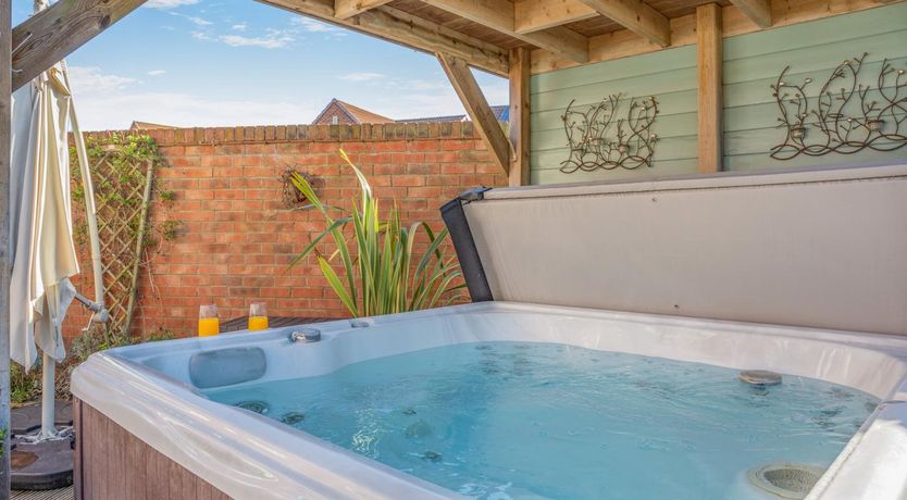 Photo of 4 Bed in Seahouses