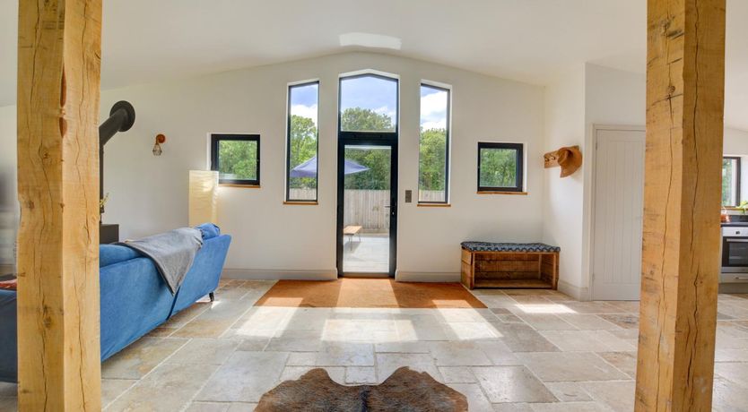 Photo of 5 Bed in Briston