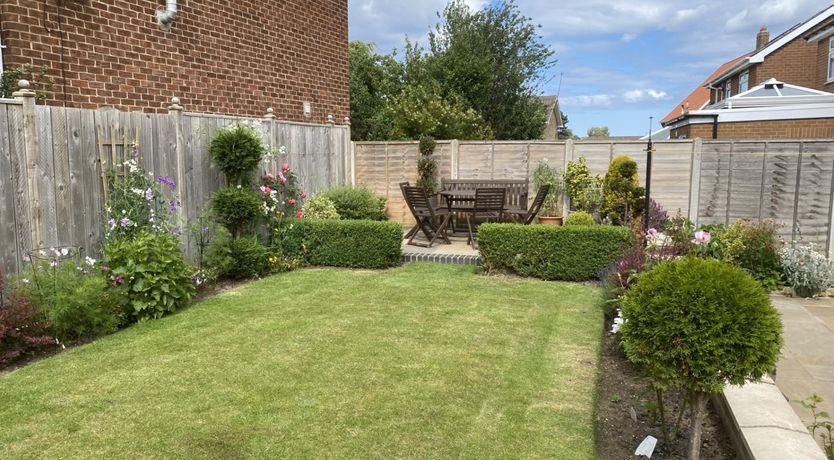 Photo of 4 Bed in Whitby