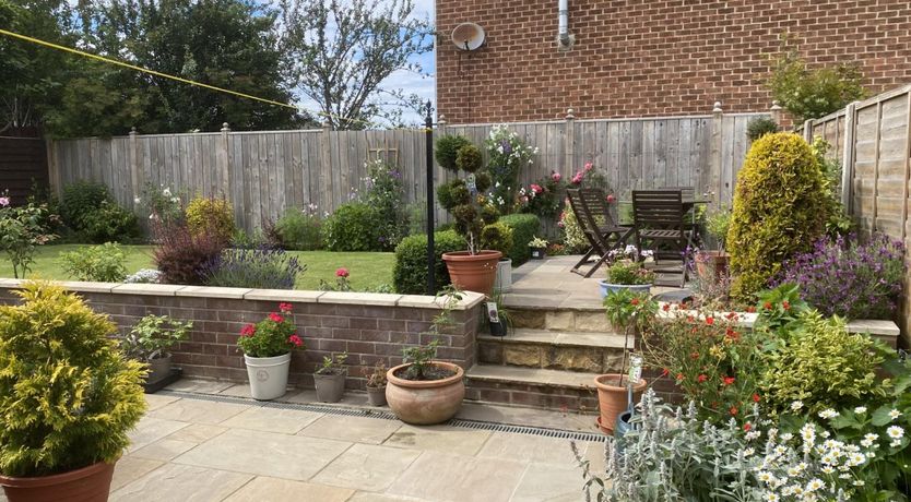 Photo of 4 Bed in Whitby