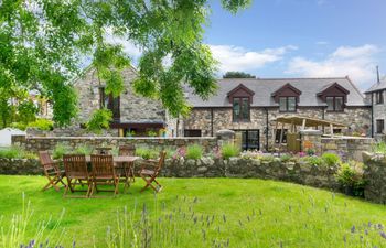 3 Bed in Bodorgan Holiday Home