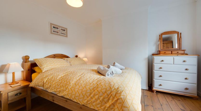 Photo of 3 Bed in Holt