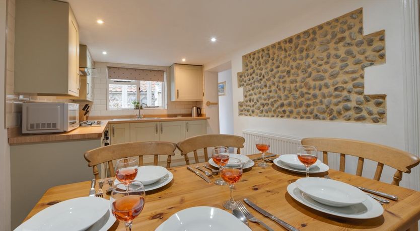 Photo of 3 Bed in Holt