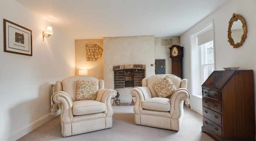 Photo of 3 Bed in Holt