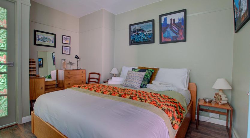 Photo of 2 Bed in Felixstowe