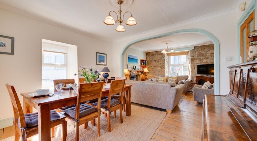 Photo of 3 Bed in St Ives